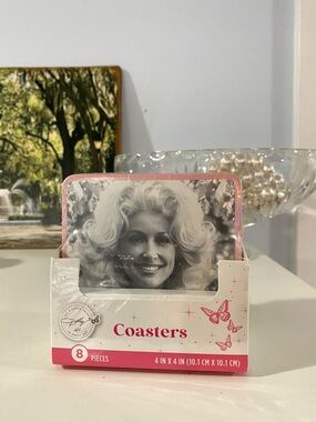🆕 SEALED Dolly Parton 8 Piece Set 4” x 4” Coasters 8 Different Designs ✨